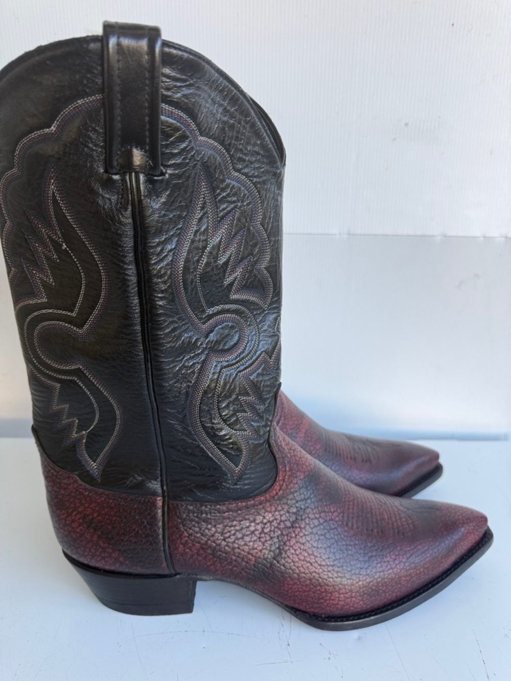 TONY LAMA COWBOY WESTERN BOOTS SIZE 12 D BLACK CHERRY PERFECT CONDITION - Picture 4 of 11